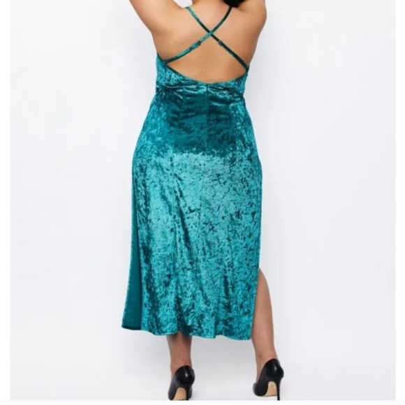 NEW Fredrick's of Hollywood Green Teal Velvet Chelsey Gown Medium - Picture 2 of 9